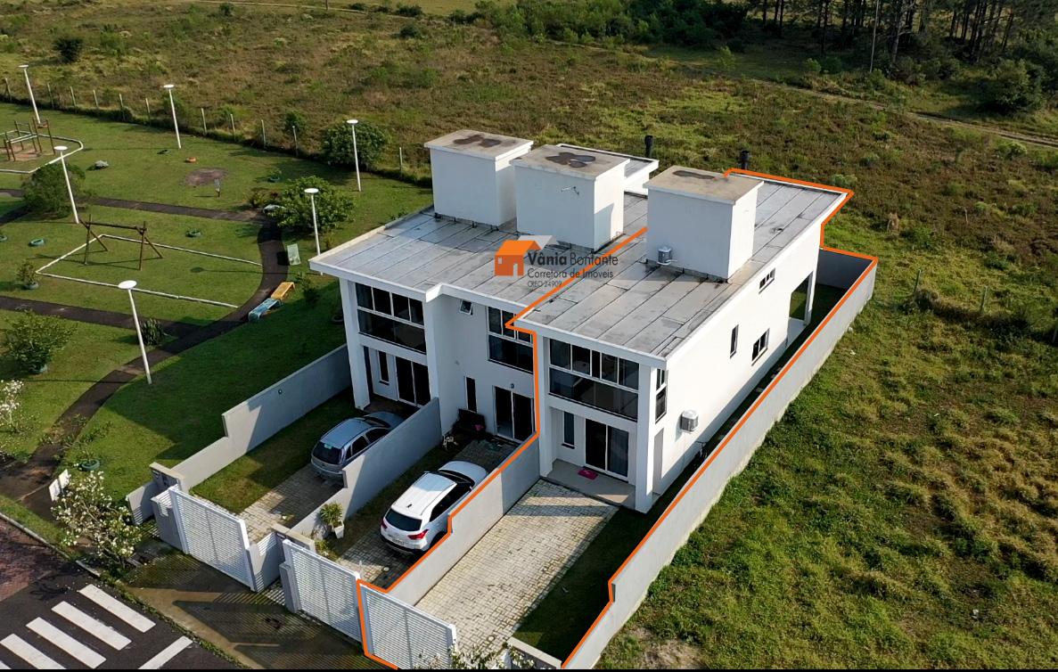 Casa à venda com 3 quartos, 141m² - Foto 1