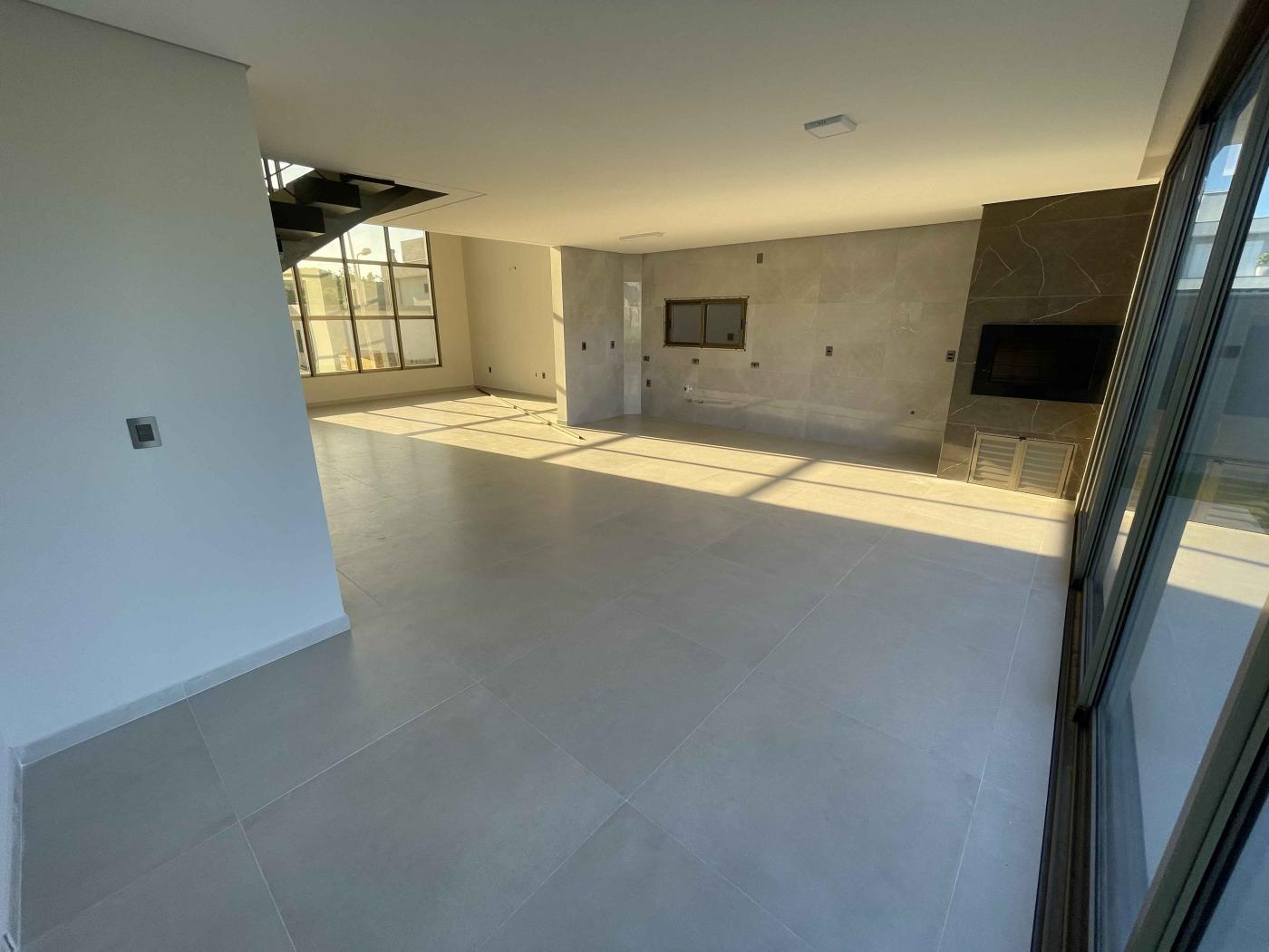 Casa à venda com 4 quartos, 250m² - Foto 17