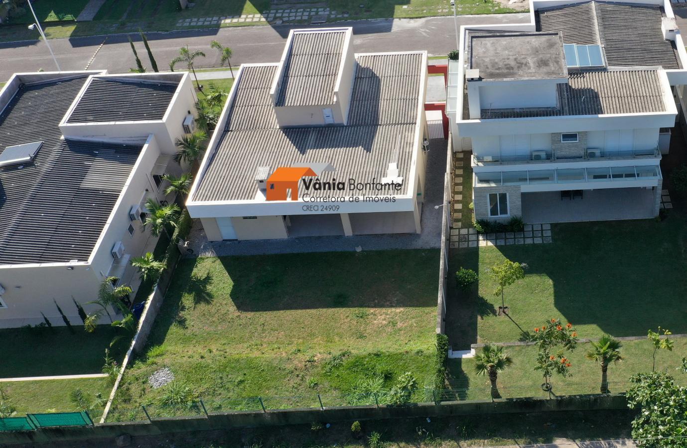 Casa à venda com 3 quartos, 375m² - Foto 8
